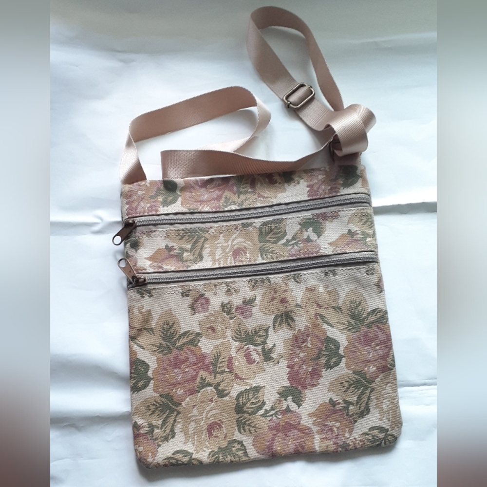 Vintage Floral Print Crossbody Bag
